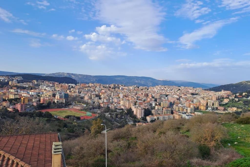 S'altura, Dall'alto Di Nuoro